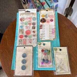Making Memories & My Mind's Eye - Pins & Buttons - Bundle of 5 - NIP